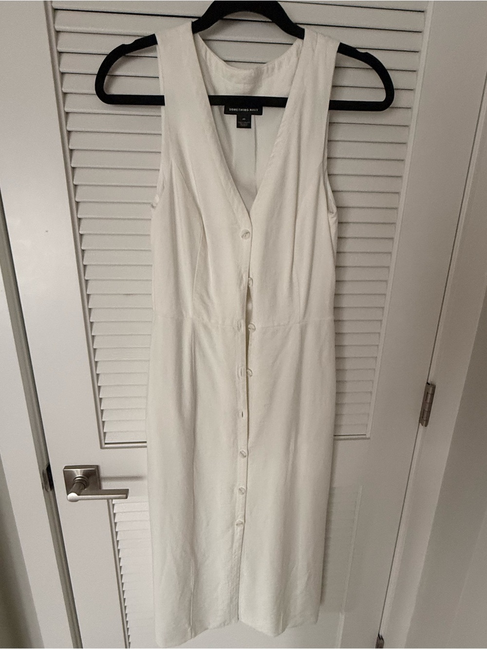 Something Navy White Sleeveless Button-Front Midi Dress